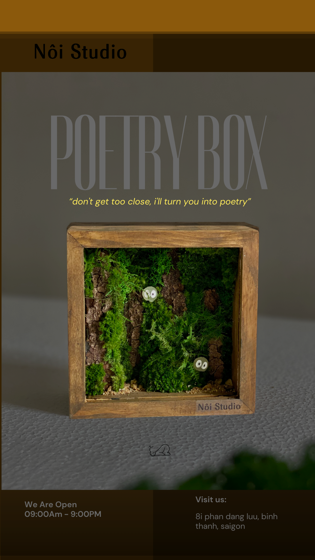 Poetry Box – A Palm-Sized World of Moss, Stone, and Poetry