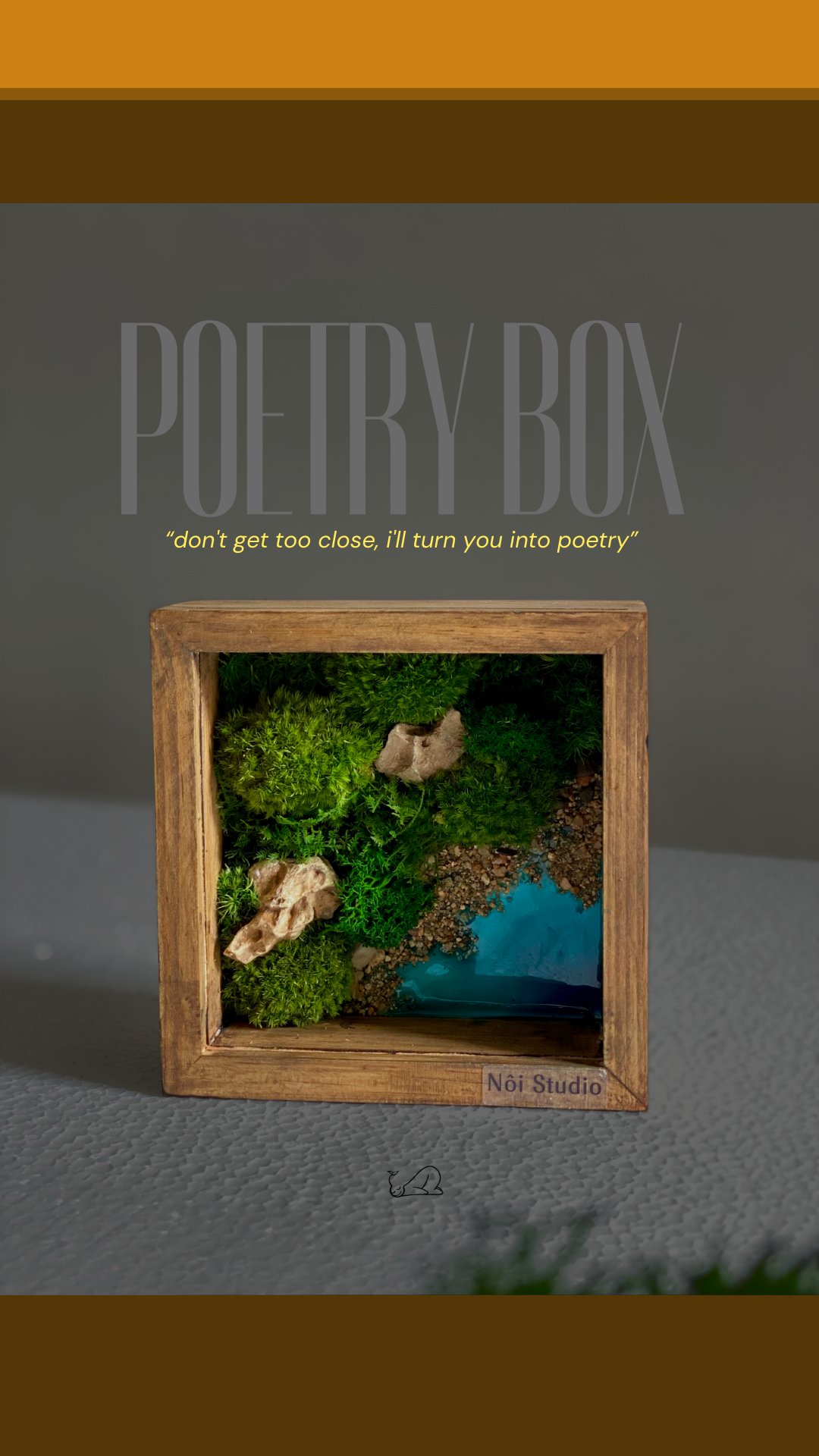 Poetry Box – A Palm-Sized World of Moss, Stone, and Poetry