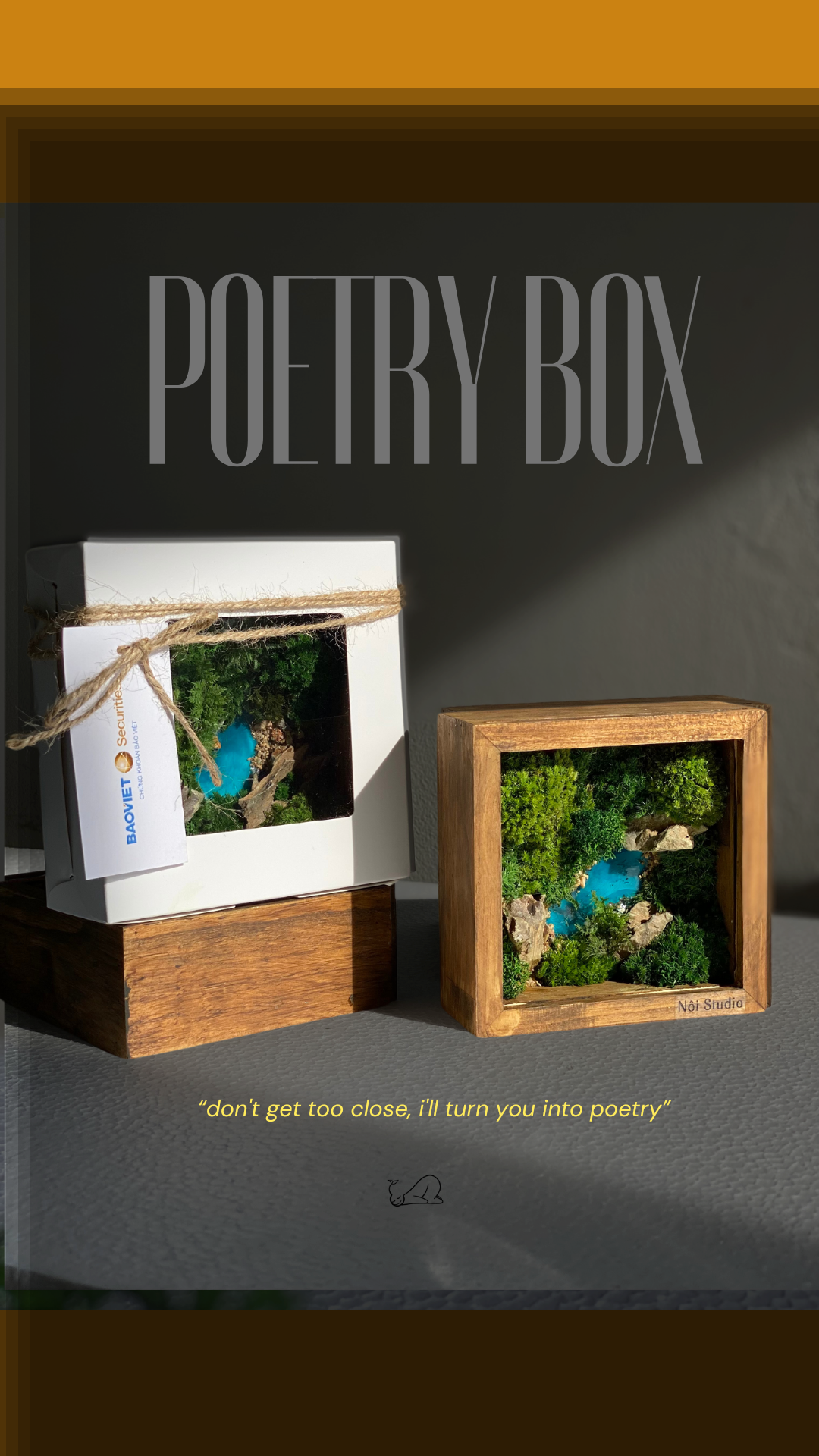 Poetry Box – A Palm-Sized World of Moss, Stone, and Poetry